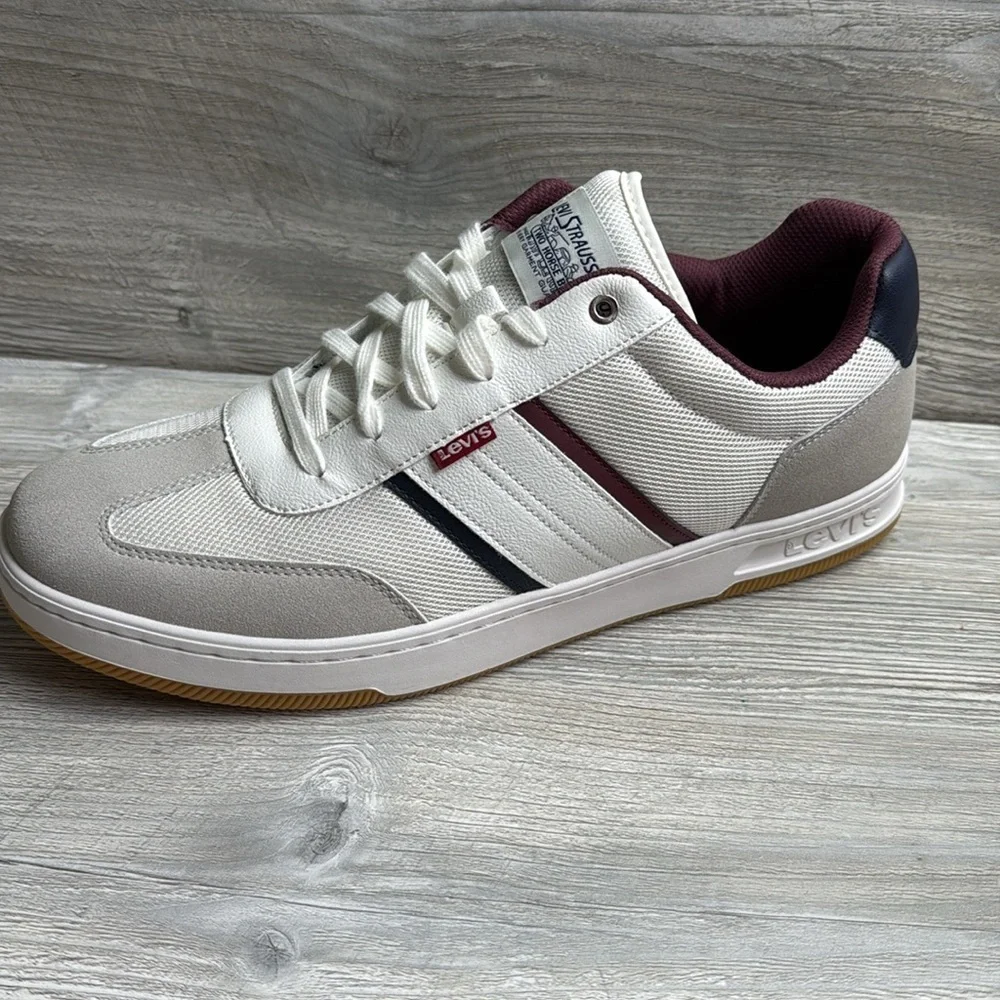 NWOT Levi's Men's Zane White and Gray Sneakers size 13